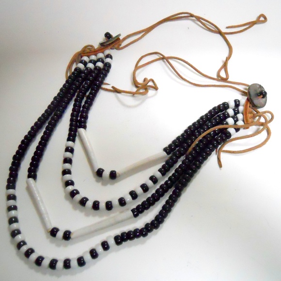 Bead and Horn Native Necklace - Picture 1 of 7